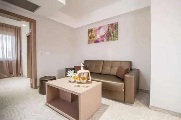 Süit (with Balcony)