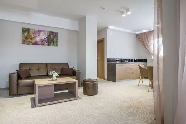 Süit (with Balcony)