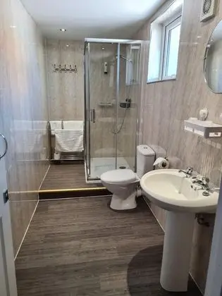Superior Süit, Banyolu/Duşlu (Family Room)