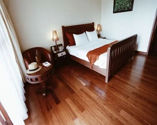 Deluxe Tek Büyük Yataklı Oda, Bahçe Manzaralı