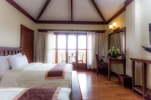 Deluxe Tek Büyük Yataklı Oda, Bahçe Manzaralı