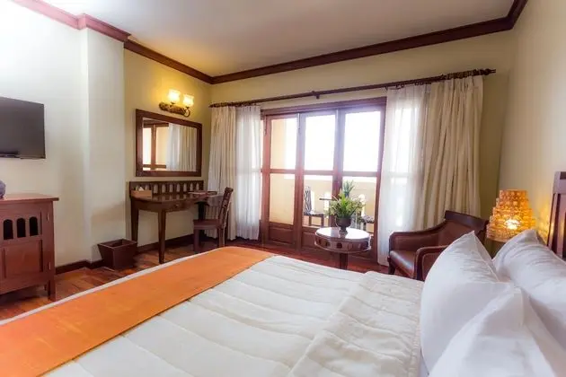 Deluxe Tek Büyük Yataklı Oda, Bahçe Manzaralı