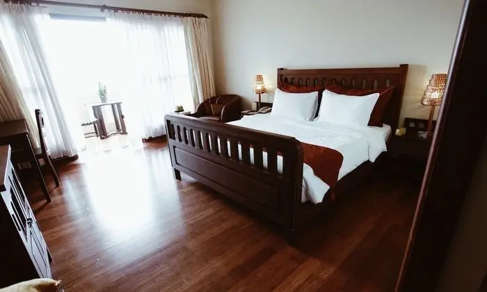 Deluxe Tek Büyük Yataklı Oda, Bahçe Manzaralı
