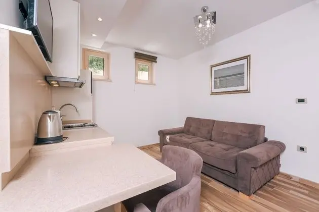 Deluxe Apart Daire (Ground Floor)