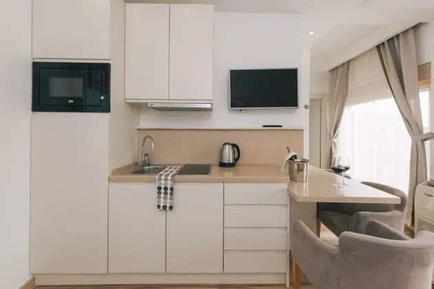 Deluxe Apart Daire, Teras