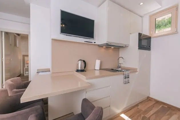 Deluxe Apart Daire, Teras