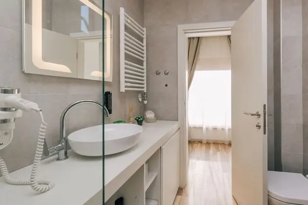 Deluxe Apart Daire, Teras