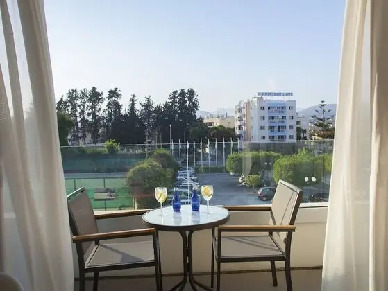 Superior Oda, Şehir Manzaralı