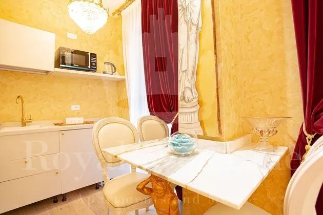 Deluxe Stüdyo Süit