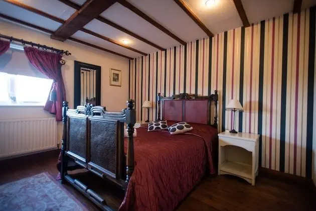 Tek Büyük veya İki Ayrı Yataklı Oda