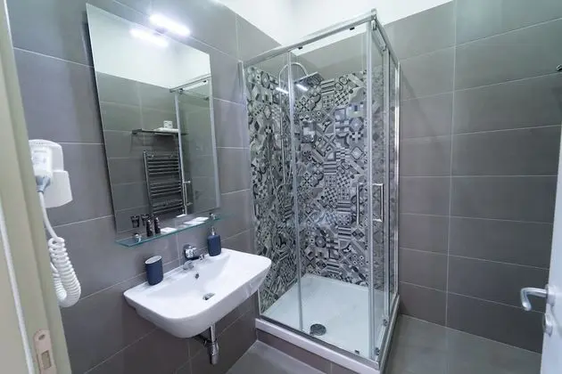 Deluxe Oda, Sigara İçilmez