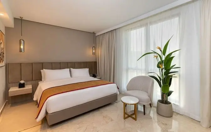 Deluxe Tek Büyük Yataklı Oda
