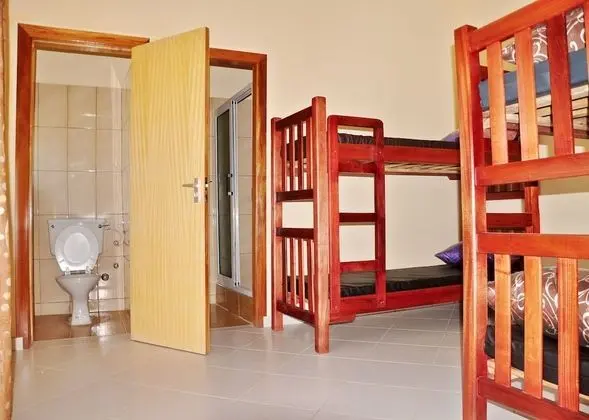 Basic Ortak Ranzalı Oda, Sadece kadınlar için (4 People)