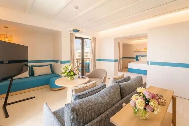 The View Privilege Suite