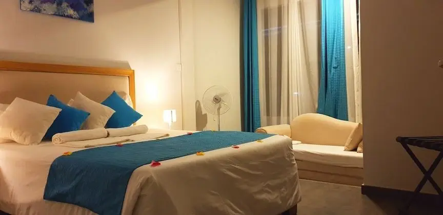 Standard Üç Kişilik Oda, Şehir Manzaralı