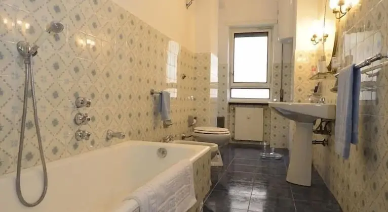 Classic Tek Büyük Yataklı Oda, 2 Tek Kişilik Yatak, Ortak Banyo