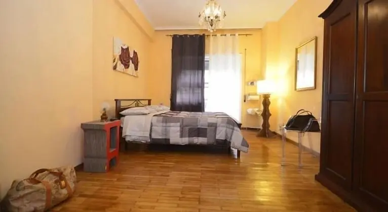 Classic Tek Büyük Yataklı Oda, Ortak Banyo