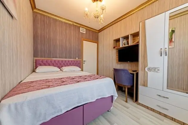 Suite, Kara Manzaralı, Fransız Balkonlu