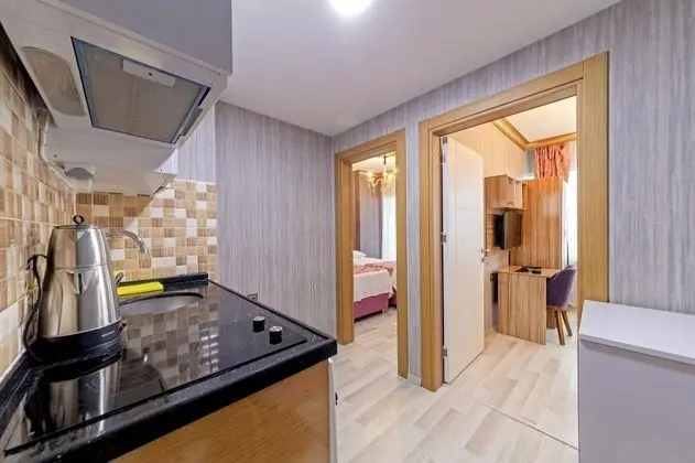 Suite, Kara Manzaralı, Fransız Balkonlu