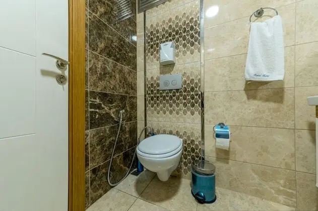 Suite, Kara Manzaralı, Fransız Balkonlu
