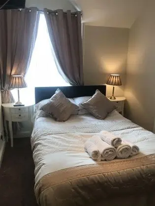 Tek Büyük Yataklı Oda