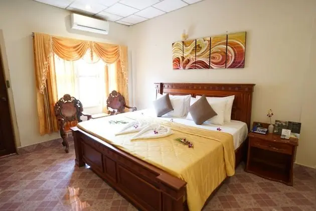 Deluxe Tek Büyük Yataklı Oda