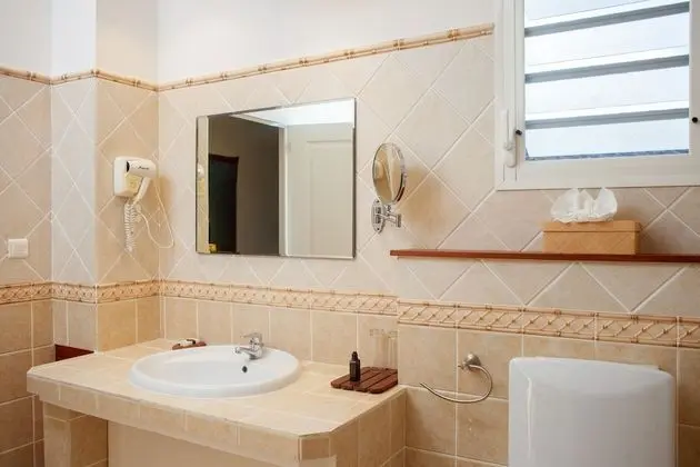 Superior Büyük Yataklı Tek Kişilik Oda