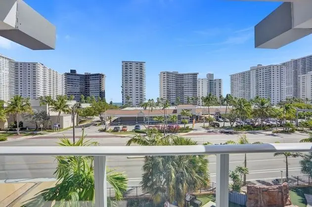 Premium Oda, 1 En Büyük (King) Boy Yatak, Balkon, Kısmi Deniz Manzarası