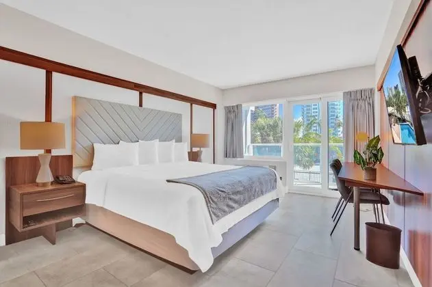 Premium Oda, 1 En Büyük (King) Boy Yatak, Balkon, Kısmi Deniz Manzarası