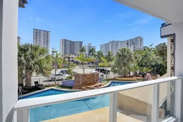 Premium Oda, 1 En Büyük (King) Boy Yatak, Balkon, Kısmi Deniz Manzarası