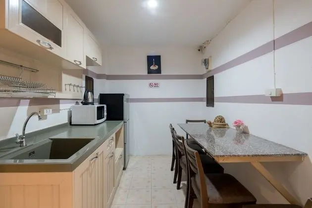 Apart Daire, 2 Yatak Odası, Küçük Mutfak
