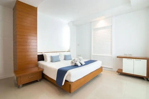 One Bedroom Family Suite
