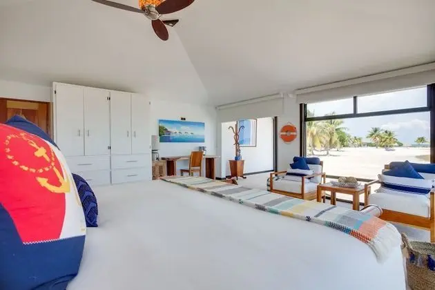 Royal Çatı Katı Süiti (Penthouse), 6 Yatak Odası, Plaj Manzaralı, Denize Sıfır