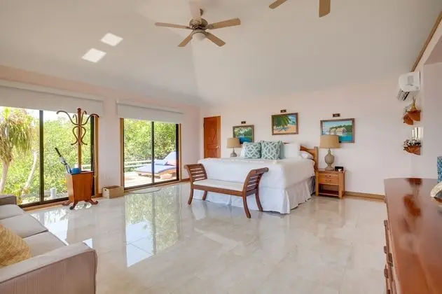 Royal Çatı Katı Süiti (Penthouse), 6 Yatak Odası, Plaj Manzaralı, Denize Sıfır