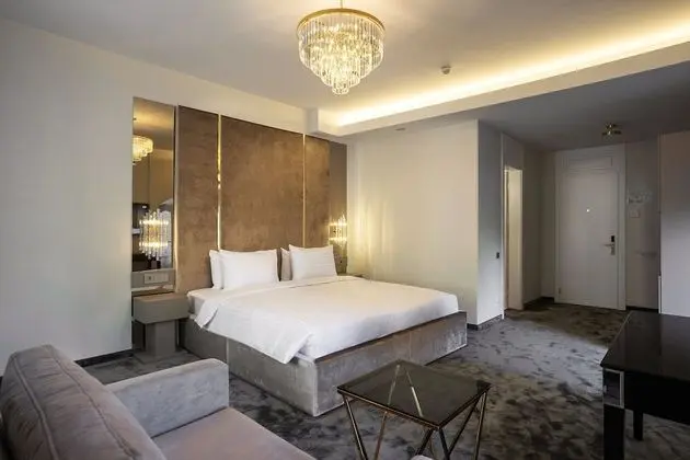 Deluxe Room with Terrace