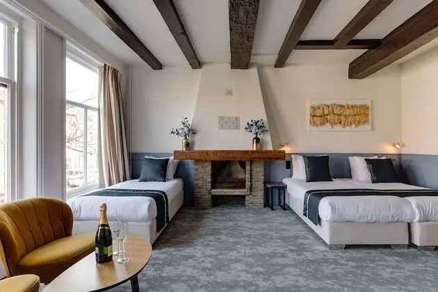 Deluxe Üç Kişilik Oda