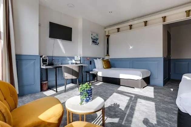 Deluxe Üç Kişilik Oda