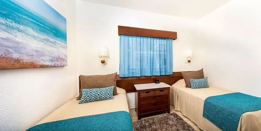 Villa, 2 Bedrooms, Kitchen, Beachside - Up to 5 people - Room Only