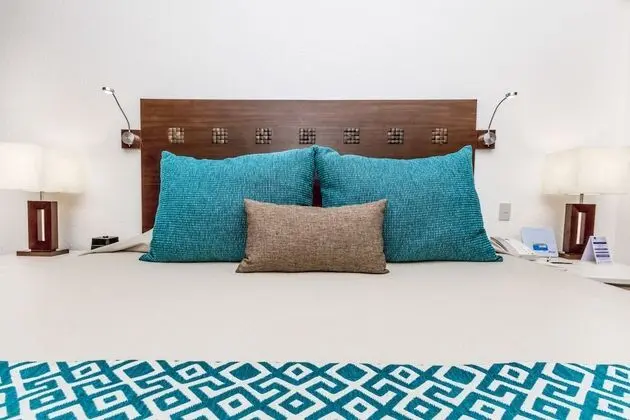 Villa, 2 Bedrooms, Kitchen, Beachside - Up to 5 people - Room Only