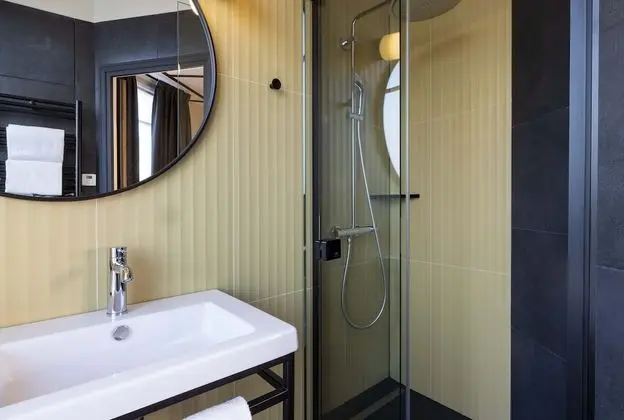 Superior Tek Büyük Yataklı Oda (Cubik)