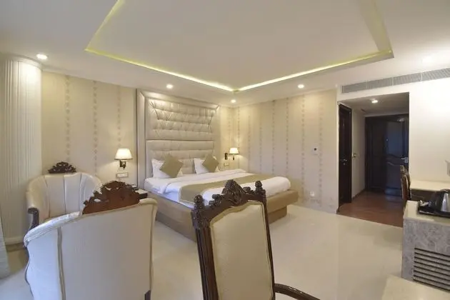 Premium Tek Büyük Yataklı Oda