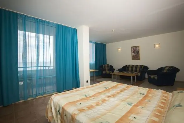Stüdyo, Deniz Manzaralı