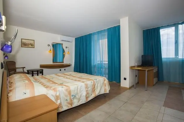 Stüdyo, Deniz Manzaralı