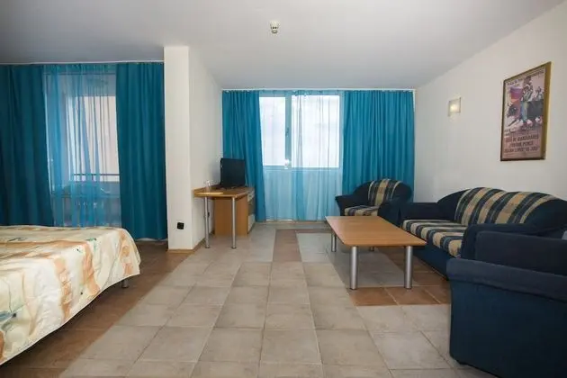 Stüdyo, Deniz Manzaralı