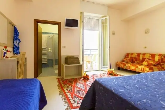 Deluxe Tek Büyük veya İki Ayrı Yataklı Oda, Deniz Manzaralı