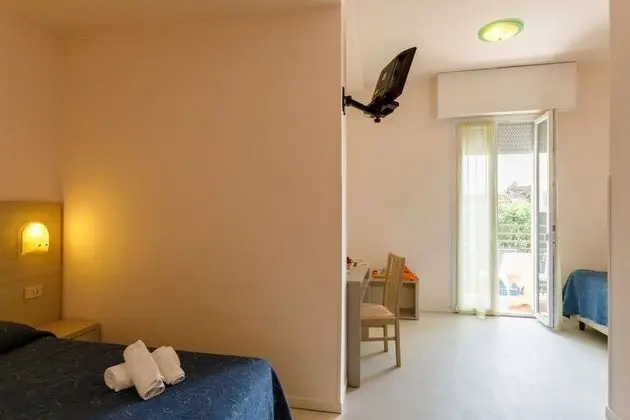 Family Oda, Bahçe Manzaralı