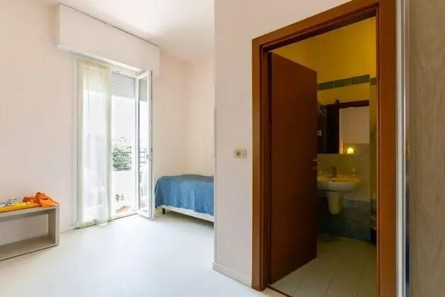 Family Oda, Bahçe Manzaralı