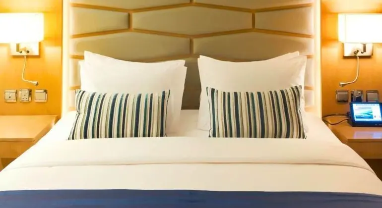 Deluxe Double Room with Balcony and Hotel Private Beach Access