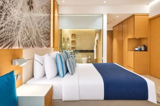 Deluxe Twin Room with Balcony and Hotel Private Beach Access