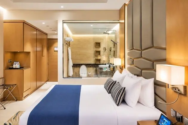 Deluxe Twin Room with Balcony and Hotel Private Beach Access